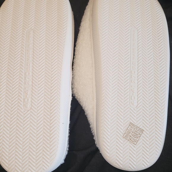 Michael Myers embroidered slippers - Picture 6 of 10